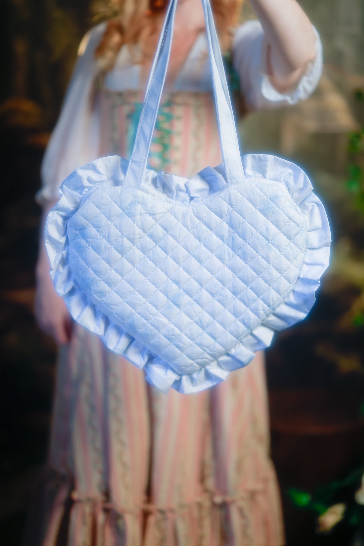 Book Lover Quilted Heart Bag in Fantasy Toile Blues