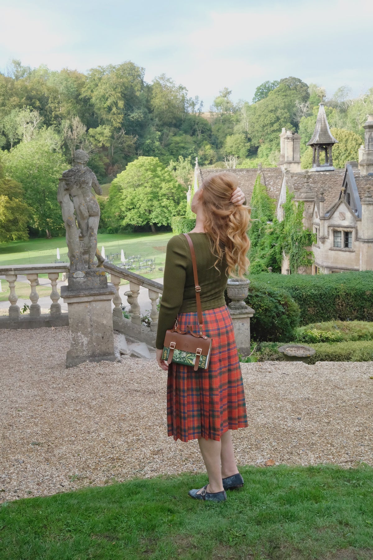 The Siren & Swan Book Satchel - Brown