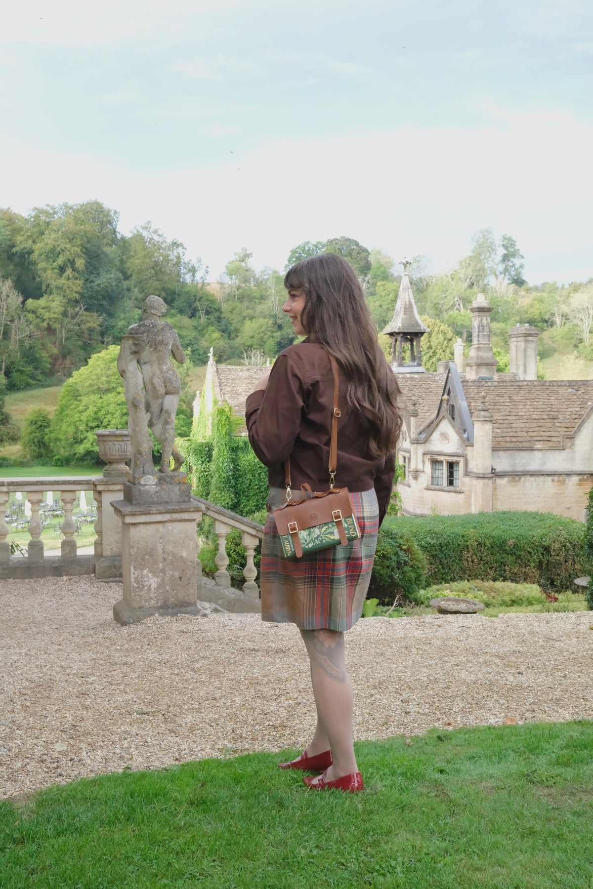 The Siren & Swan Book Satchel - Brown
