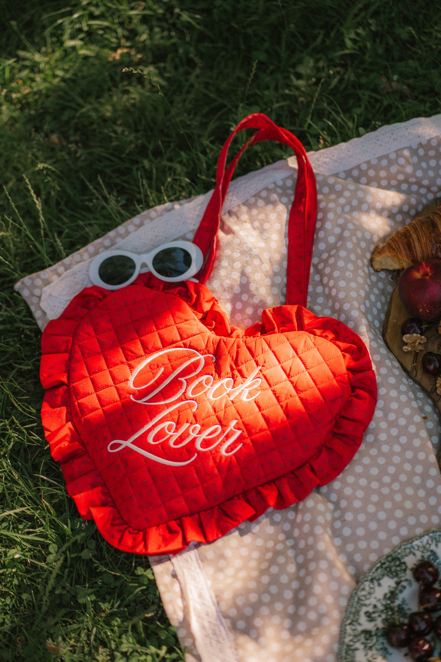 Book Lover Quilted Heart Bag in Red Ditsy Florals
