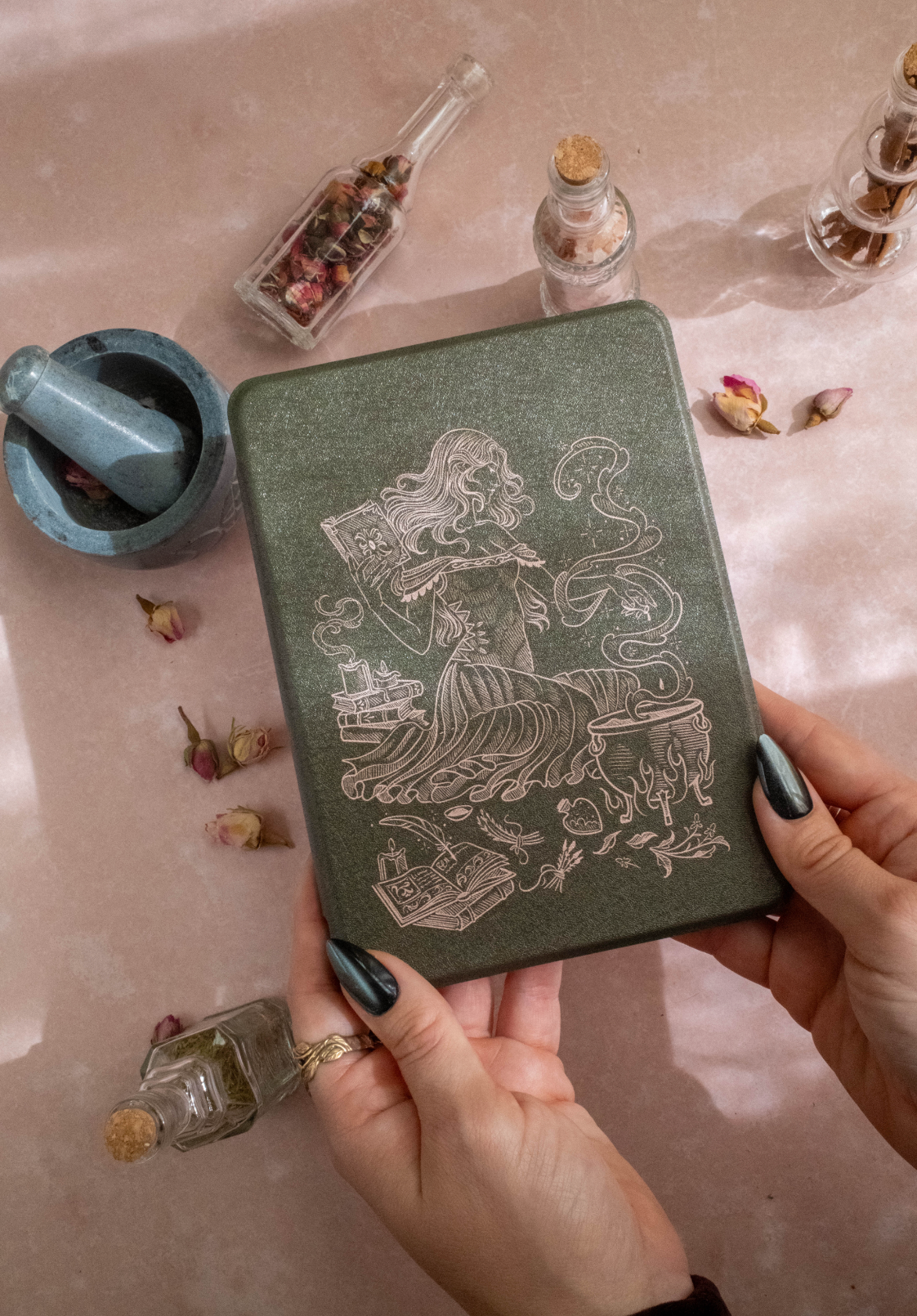 Witching Hour Kindle Case - Siren & Swan X Emiscape