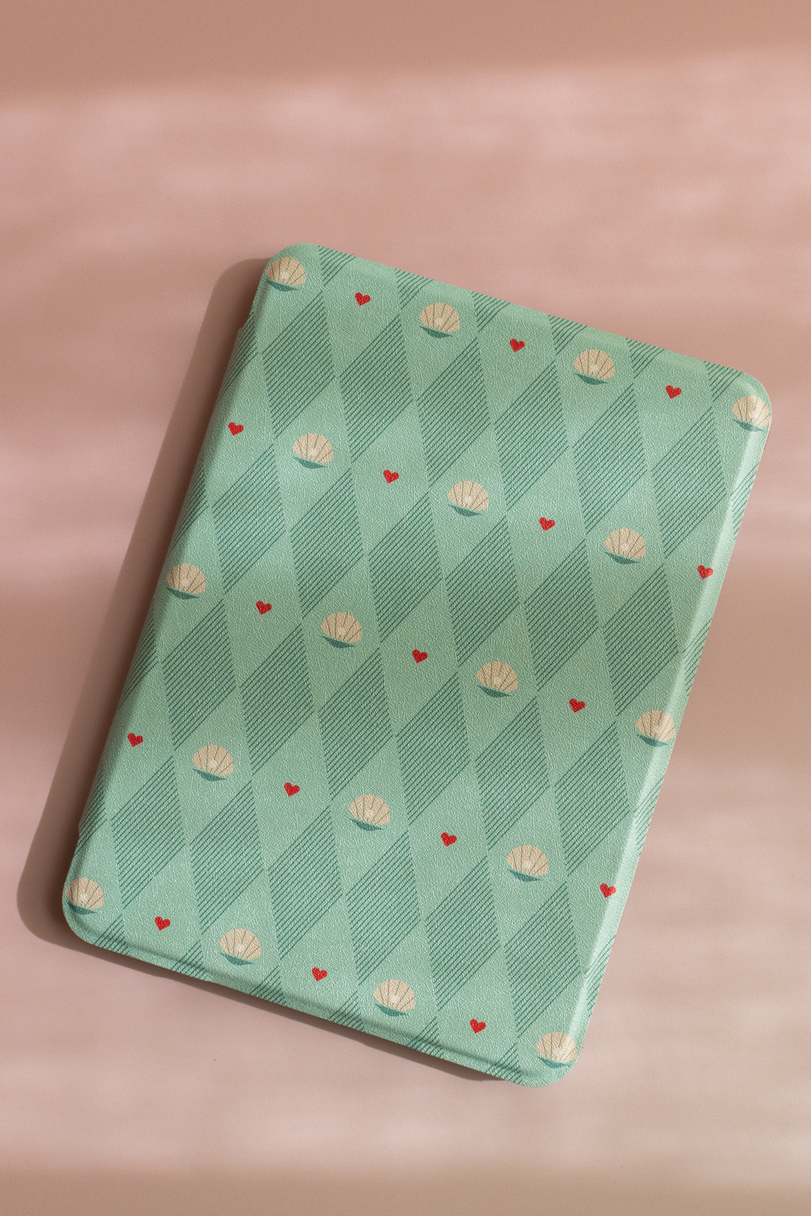 Seafoam & Sweethearts Kindle Case