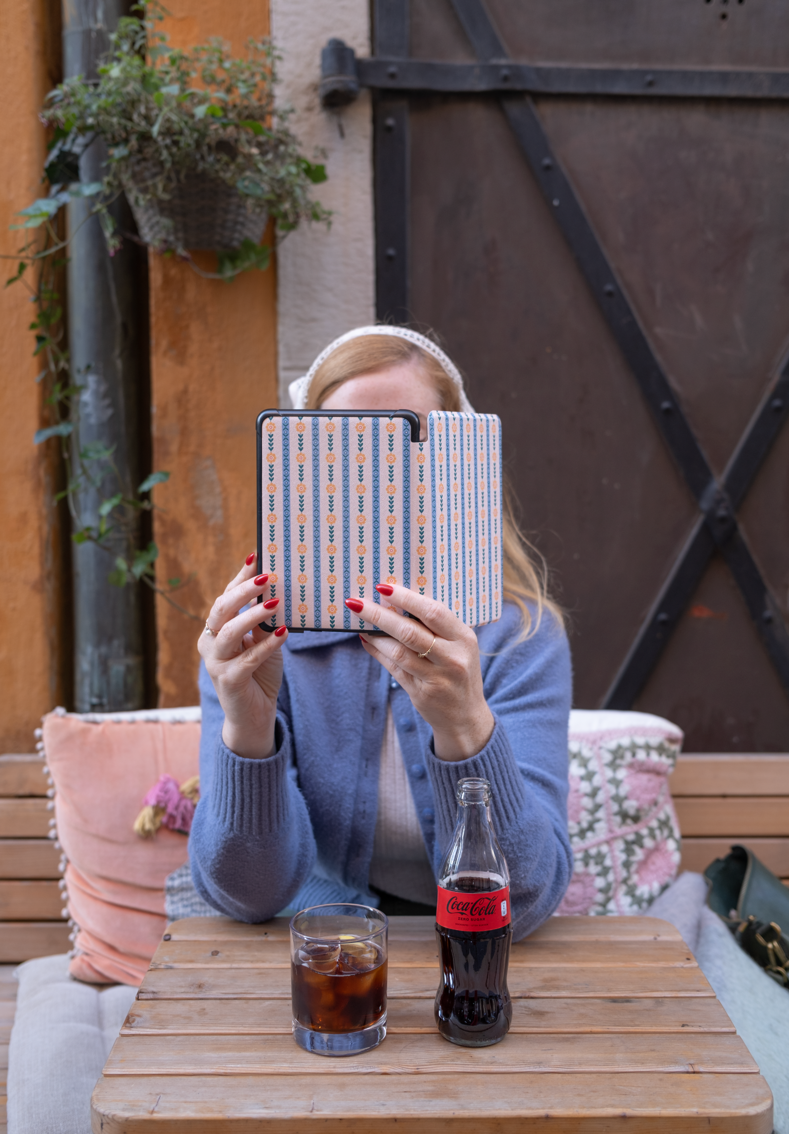 Fika & Florals Kindle Case