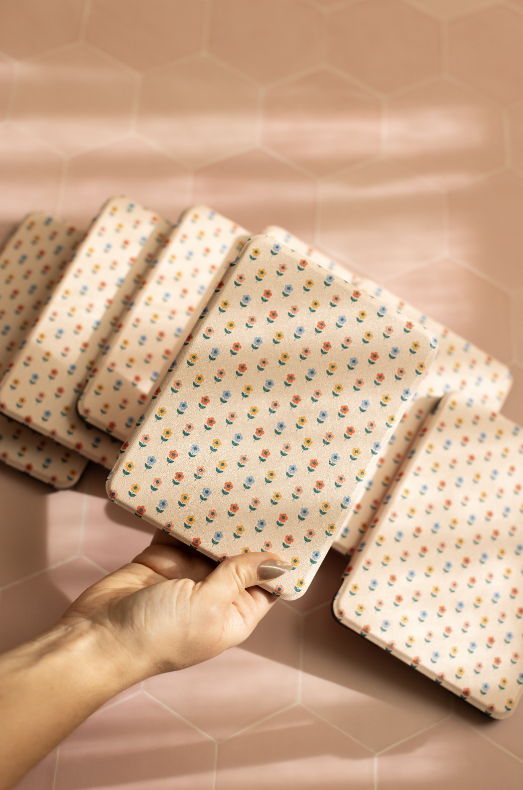 Midsommar Margins Kindle Case