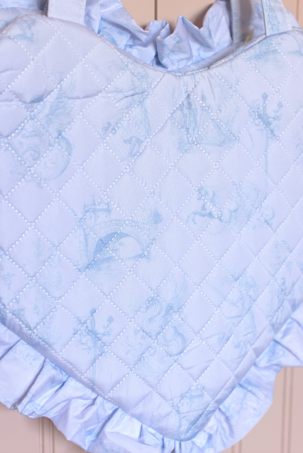 Book Lover Quilted Heart Bag in Fantasy Toile Blues