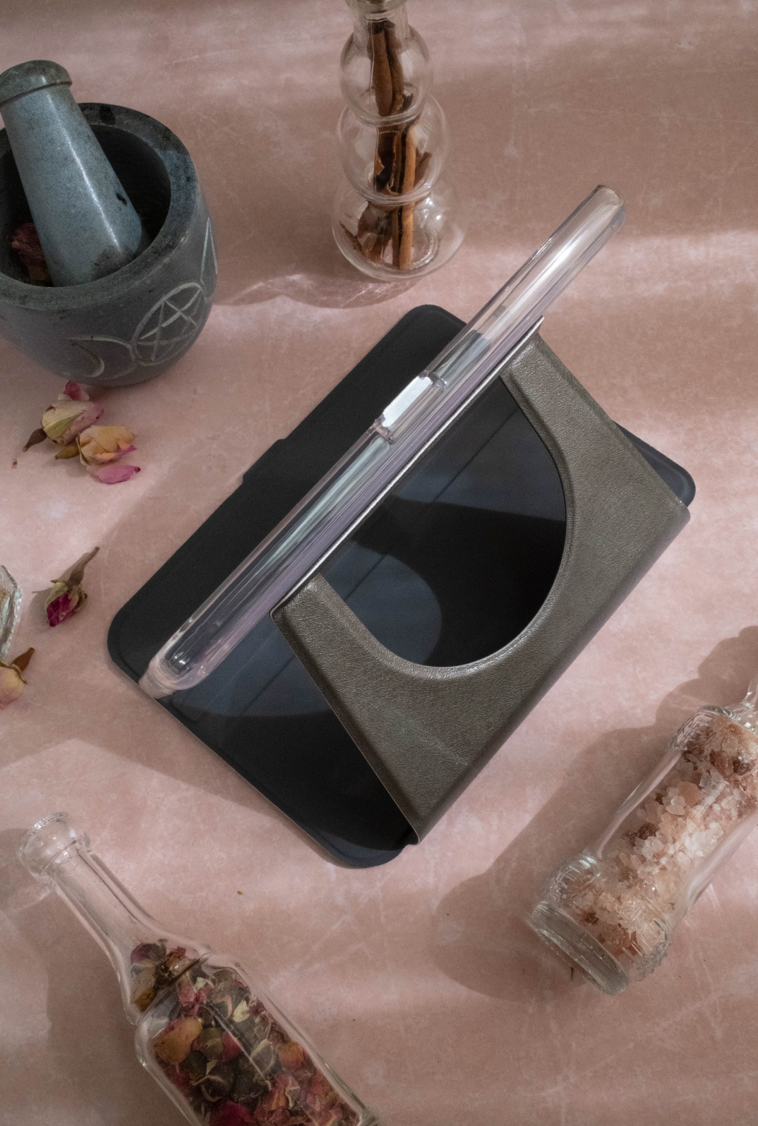 Witching Hour Kobo Case - Siren & Swan X Emiscape