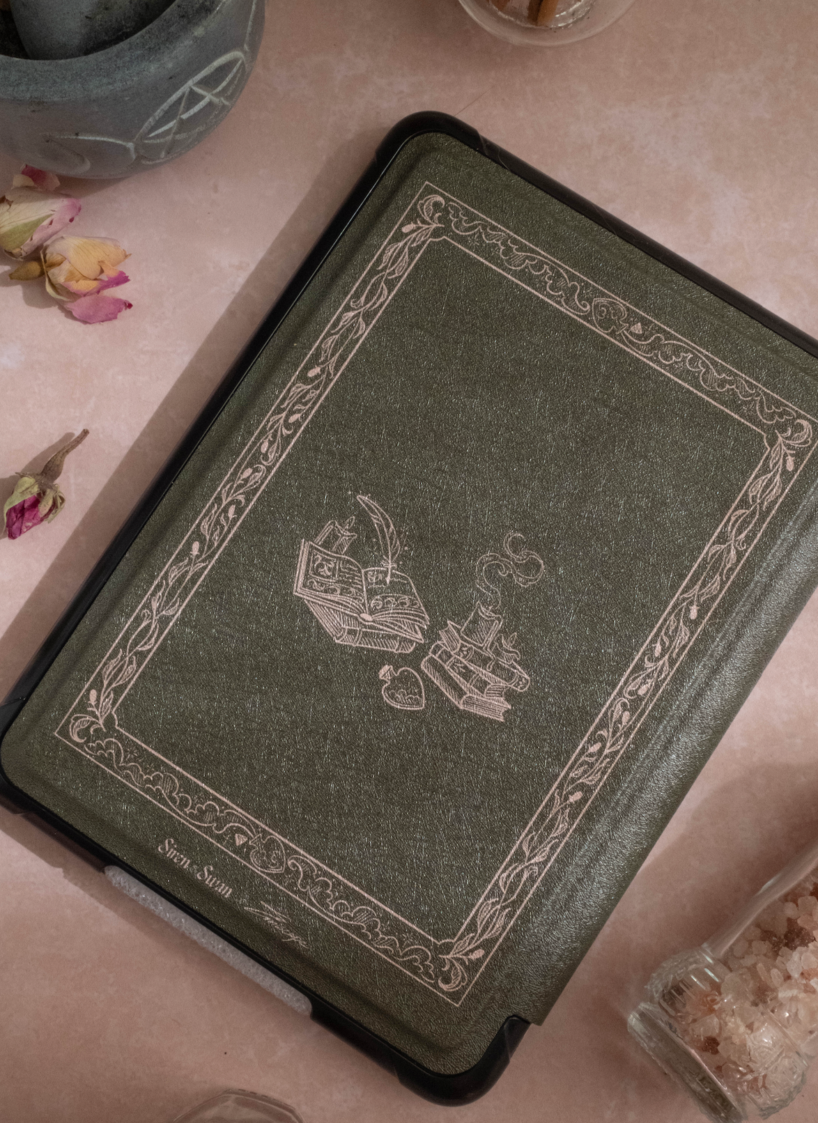 Witching Hour Kindle Case - Siren & Swan X Emiscape
