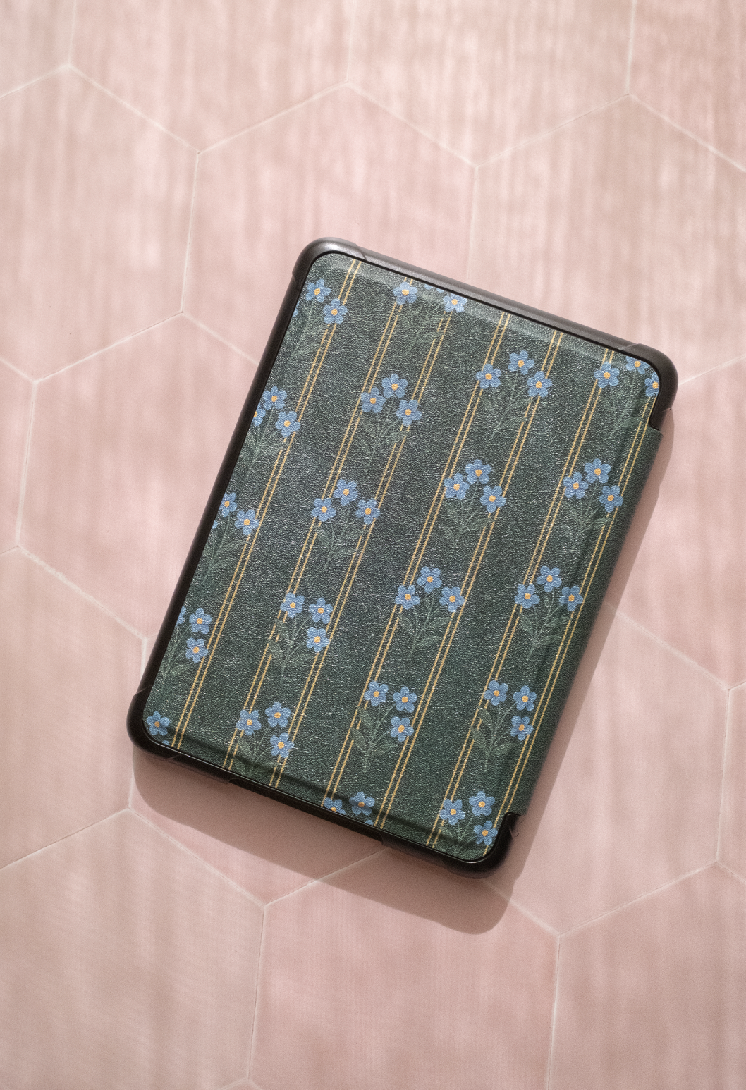 Fictional Fanclub Kindle Case